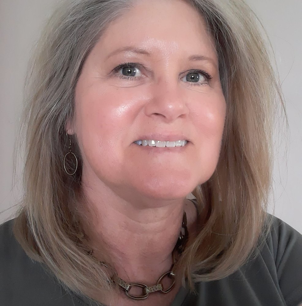 Meet your Posher, Gina